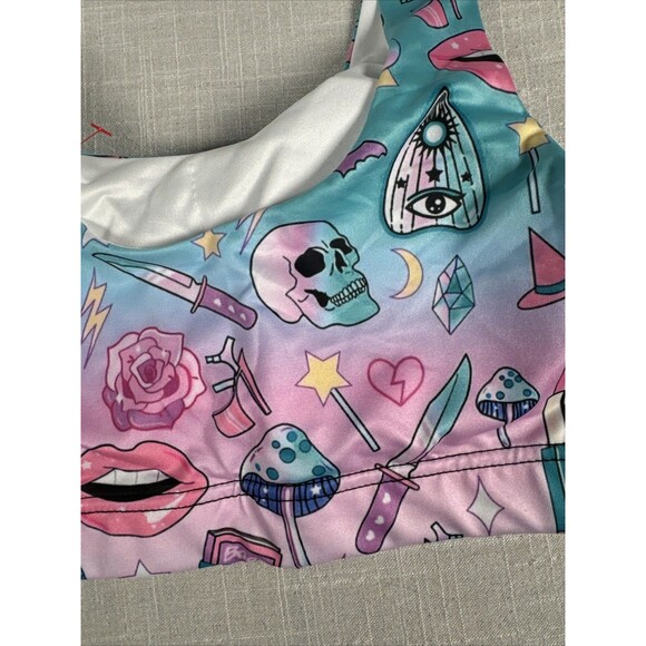 Juniors Size Small Workout / Swim‎ Top Witchy Mushrooms Skulls Crystals Heels - Picture 9 of 9